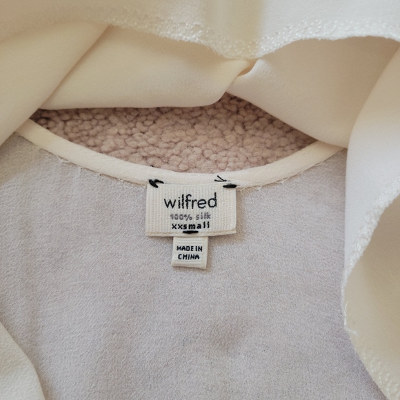 Aritzia Wilfred | Silk Blouse - Size XXS - Picture 6 of 7